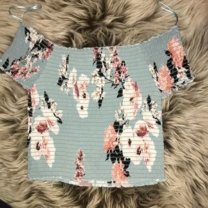 KENDALL AND KYLIE OFF SHOULDER CROP TOP! PACSUN